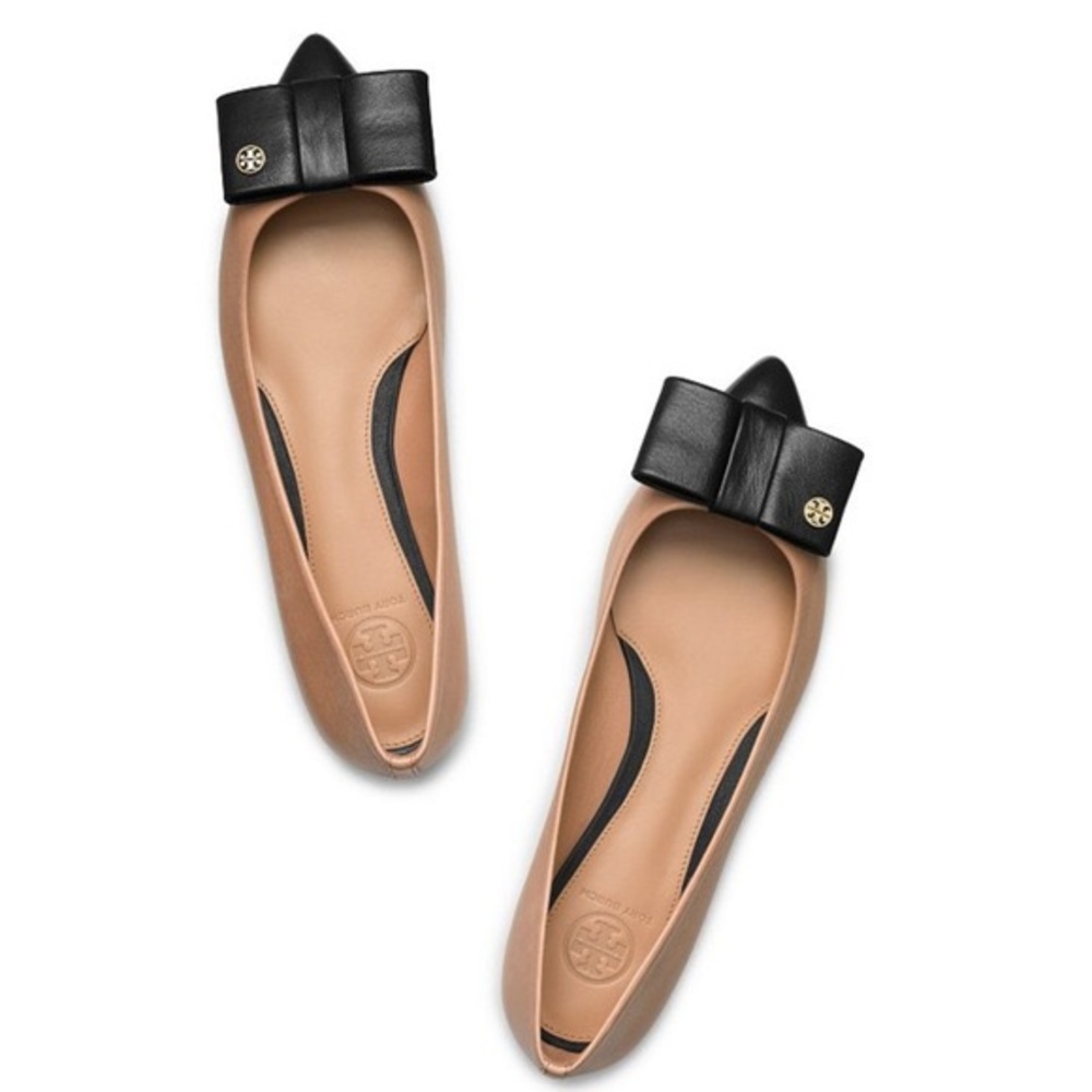 Tory Burch Aimee Flat Sz8 Sun Beige/Black